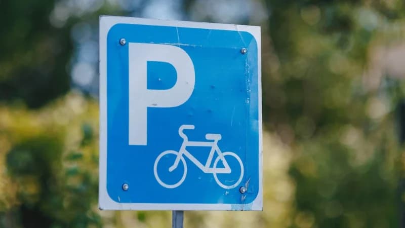 В Новом Уренгое стало больше велопарковок
