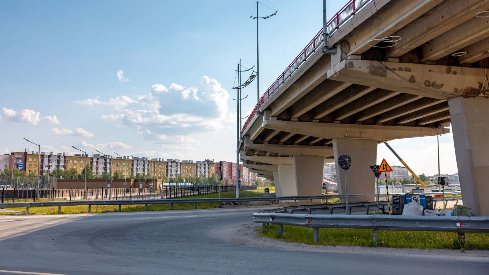 В Новом Уренгое проверят состояние мостов