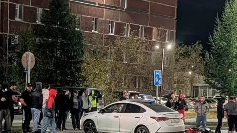 В Новом Уренгое в ДТП погиб мотоциклист
